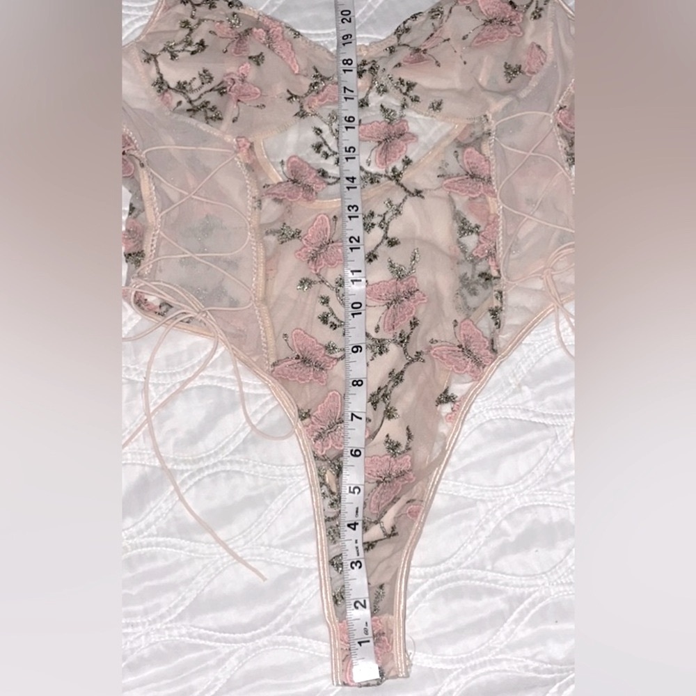 Pink butterfly lingerie - Picture 13 of 13